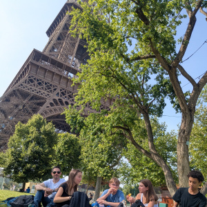 Goûter au pied de la tour Eiffel