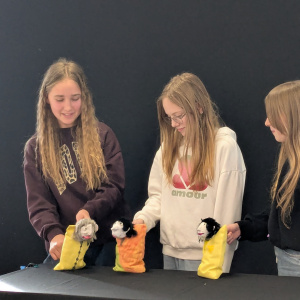 Lucia, Alyah et Coleen